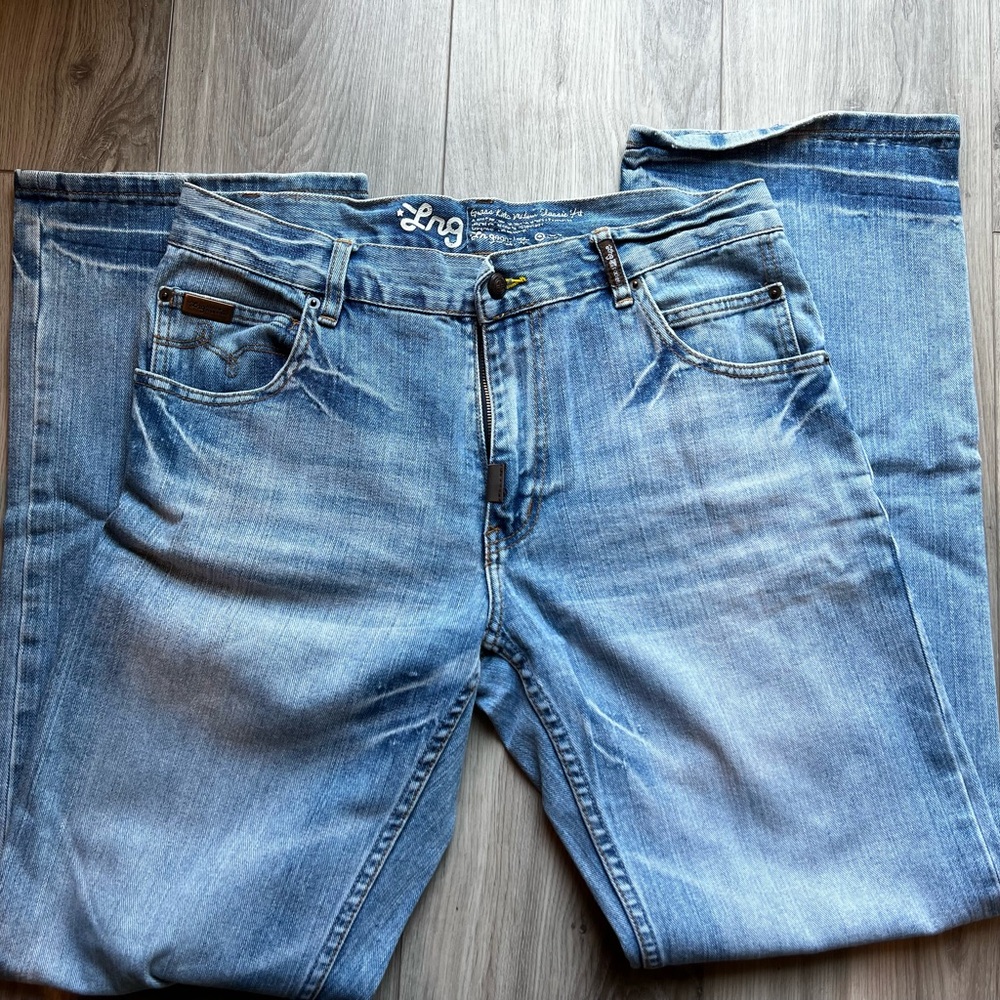 Men’s- Lrg Demin- 32x30